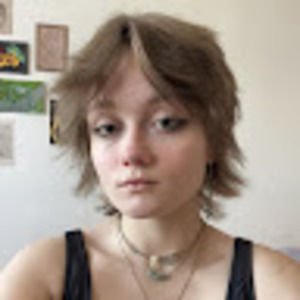 Meet your Posher, Iris